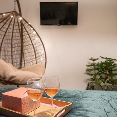 Forest Work & Relax Accommodation Overstone Bagian luar foto