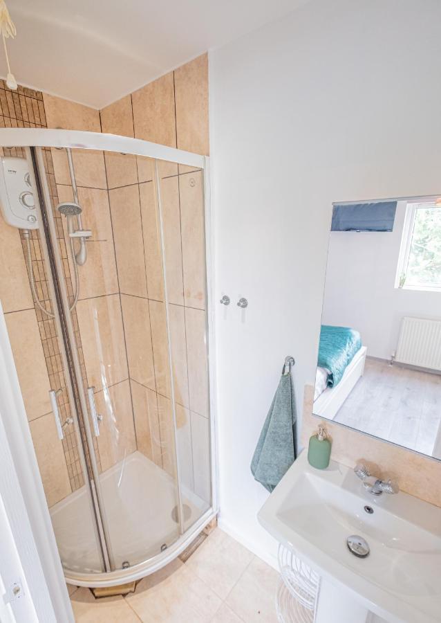 Forest Work & Relax Accommodation Overstone Bagian luar foto