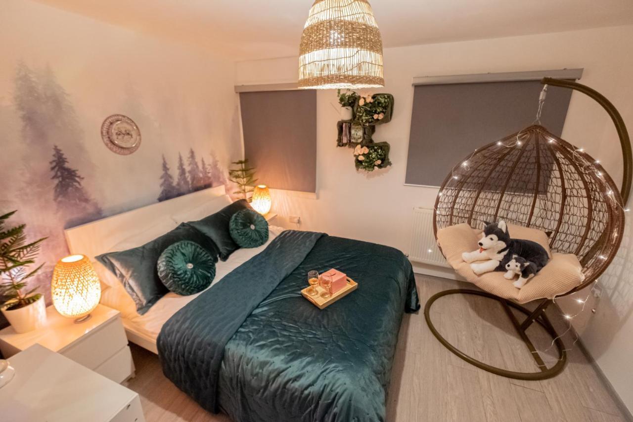 Forest Work & Relax Accommodation Overstone Bagian luar foto