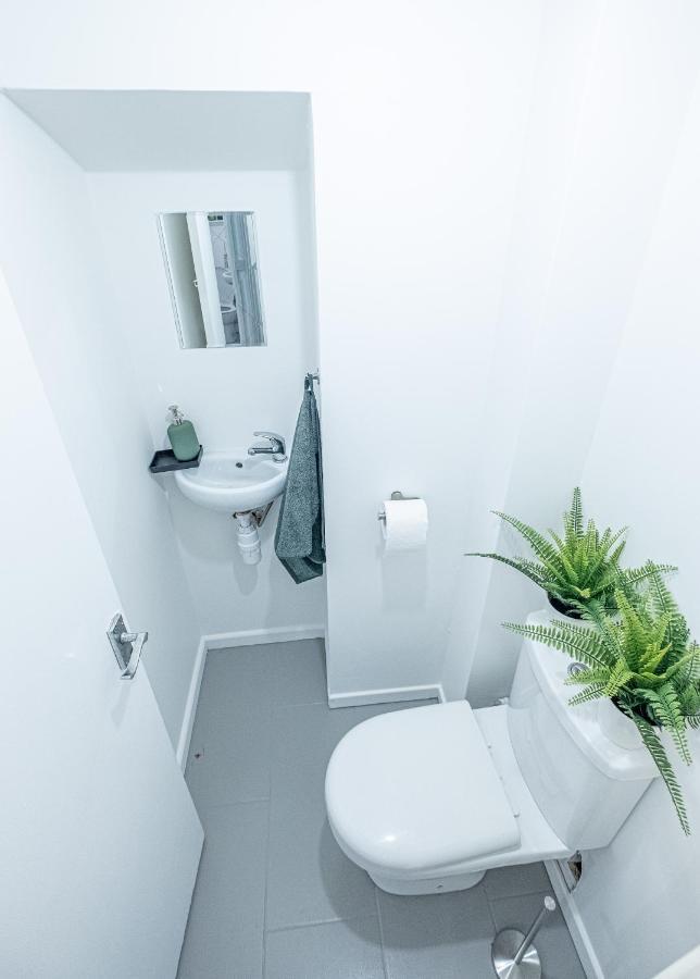 Forest Work & Relax Accommodation Overstone Bagian luar foto